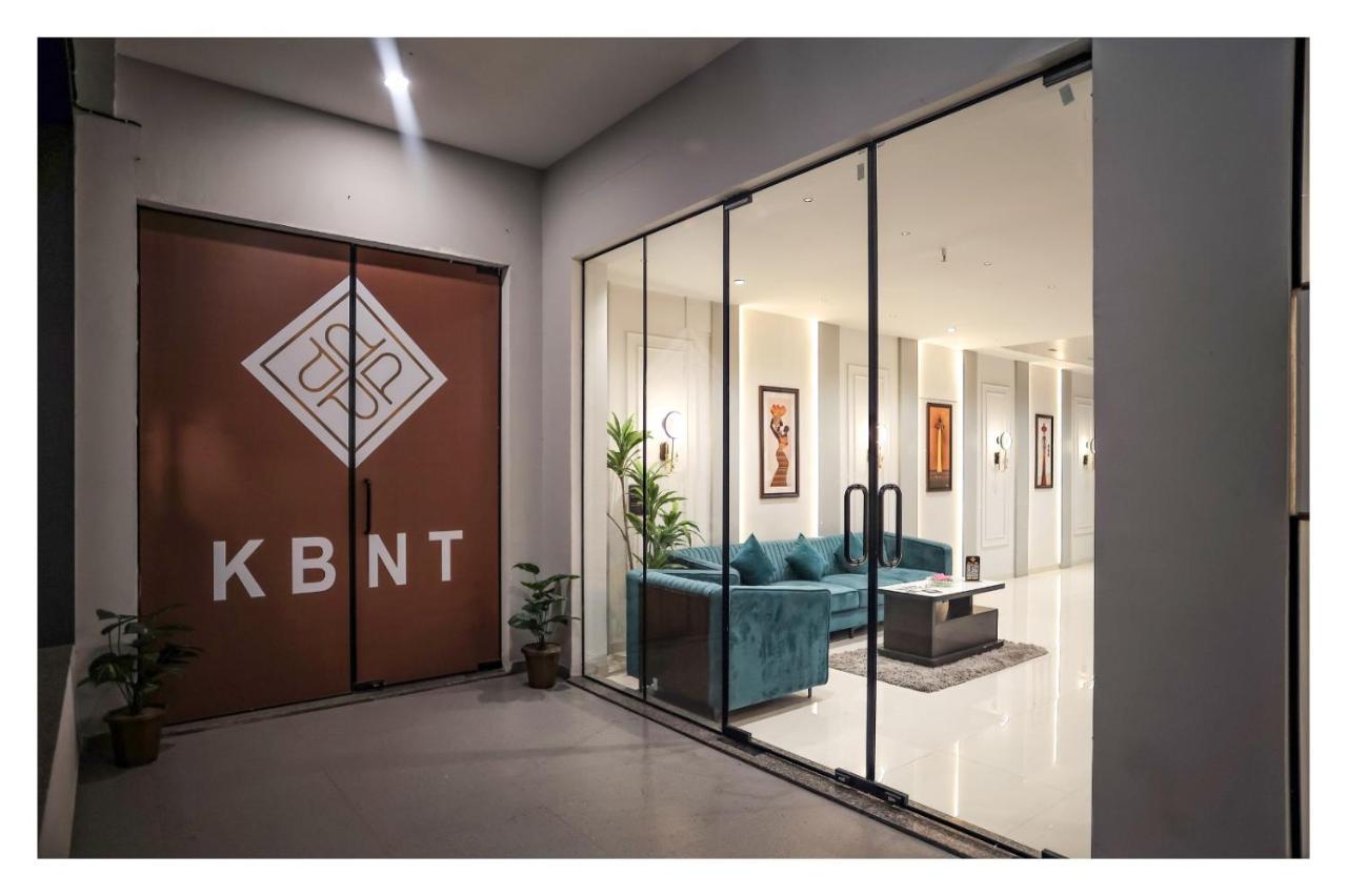 Hotel The Parker Inn By Kbnt Group Surat Zewnętrze zdjęcie