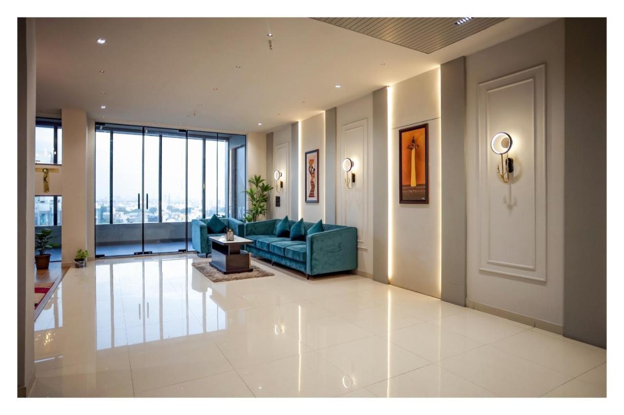 Hotel The Parker Inn By Kbnt Group Surat Zewnętrze zdjęcie