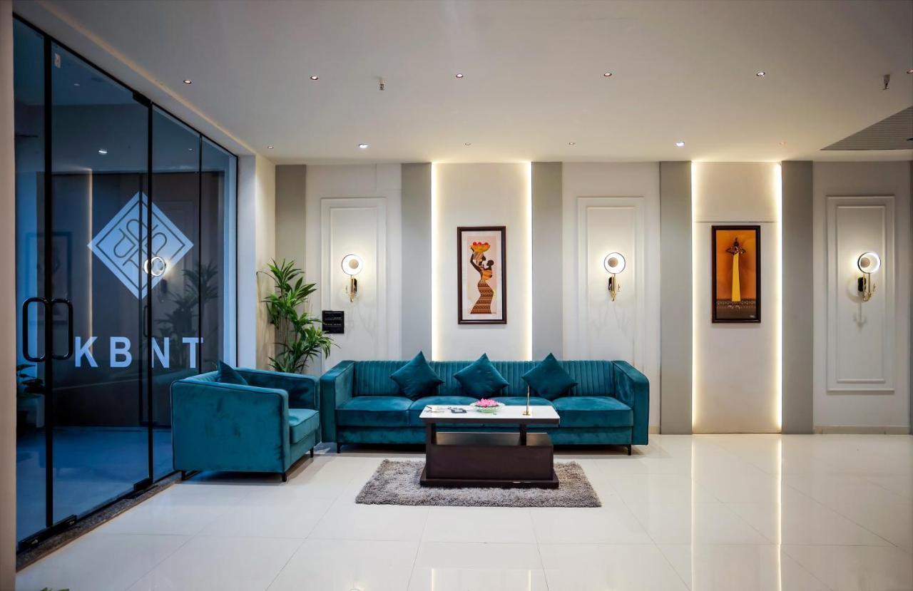 Hotel The Parker Inn By Kbnt Group Surat Zewnętrze zdjęcie