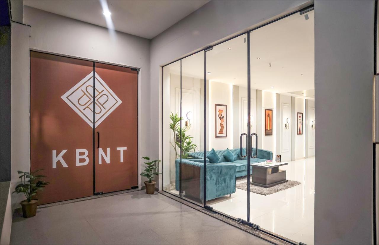 Hotel The Parker Inn By Kbnt Group Surat Zewnętrze zdjęcie